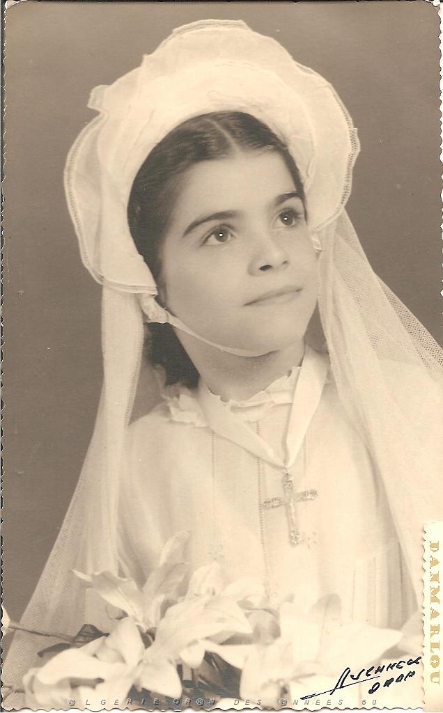 COMMUNIONS ORAN PAROISSE ST ESPRIT 1952 Mulero Danielle.jpeg